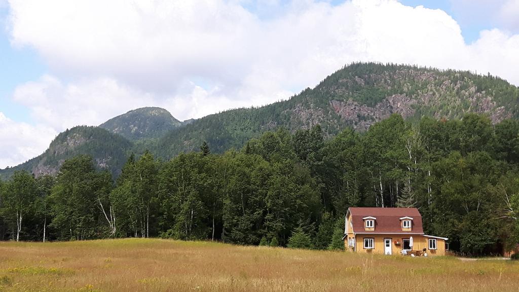 Grangette Entre Chiens Et Loups Hotel L'Anse-Saint-Jean Luaran gambar